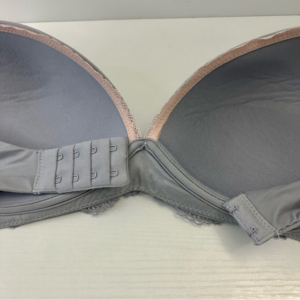 Victoria’s Secret Body By Victoria No Wire Lavender w/ Pink Lace Bra Sz 34DD - Picture 9 of 13